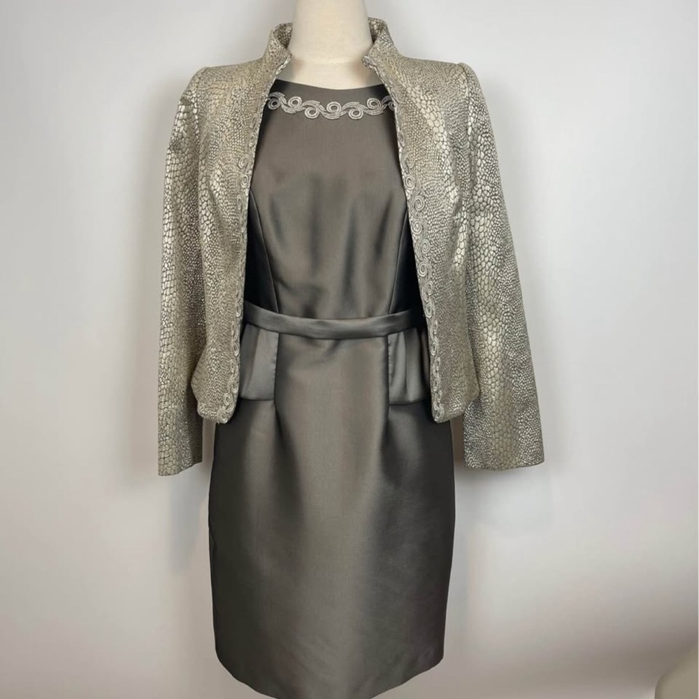 Elegant Gold Dress with Jacket Size 6 NWT